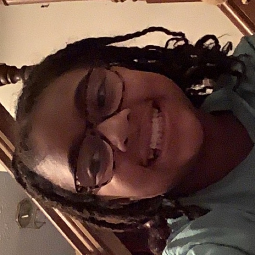 Meet your Posher, Symone